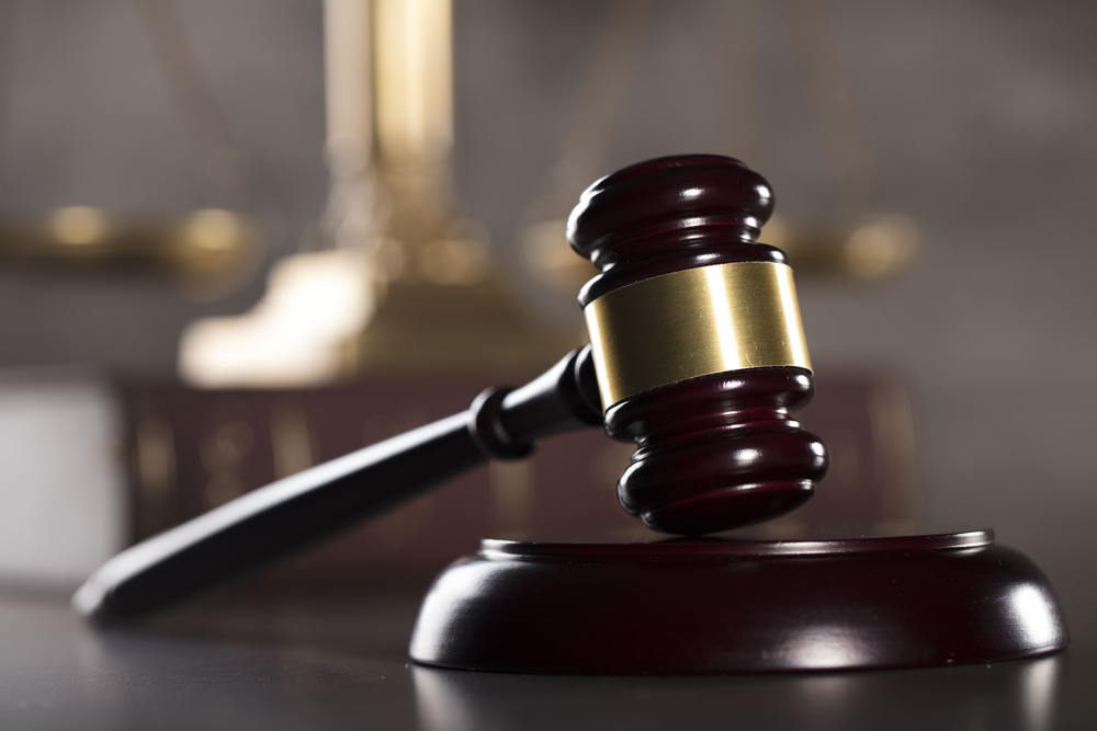 Vláda schválila novelu zákoníku práce s úpravou práce na dohodu či z domova 